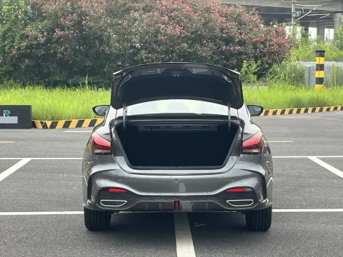 2025 MG 5 1.5T 181HP L4 7DCT