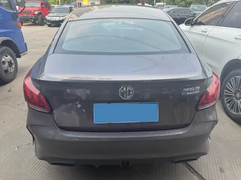 2021 MG 5 1.5L 120HP L4 CVT