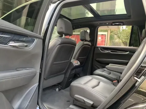 2021 Cadillac XT6 2.0T 237HP L4 9AT,autocango,china used car exporter,china ev exporter,chinese used car exporter,chinese used ev exporter