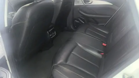 2022 Roewe RX5 eMAX 1.5T 169HP L4 AMT PHEV 16.6KWH