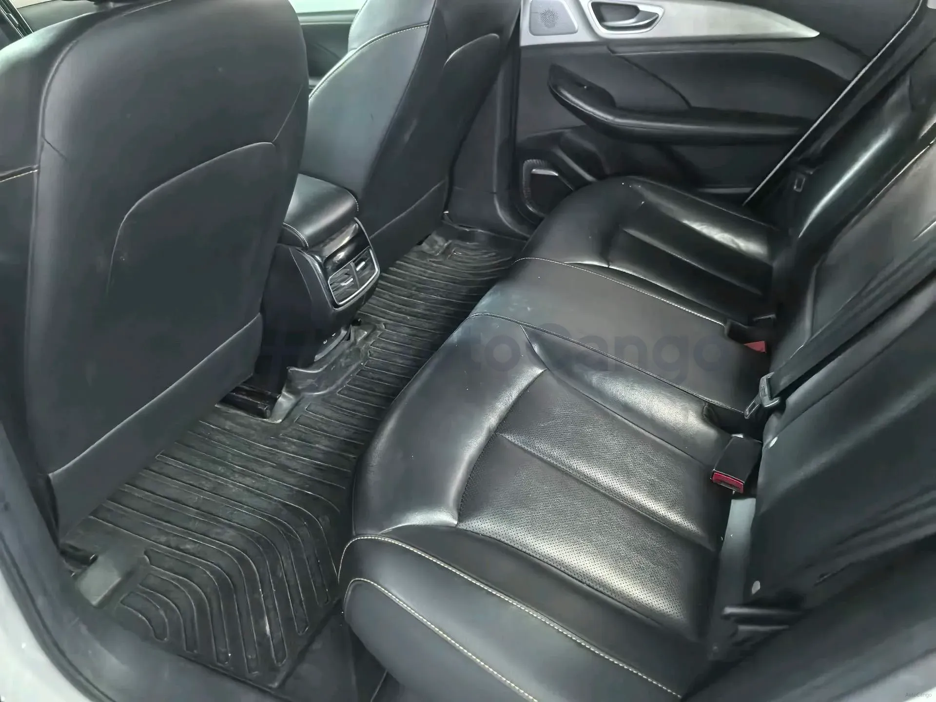 2022 Roewe RX5 eMAX 1.5T 169HP L4 AMT PHEV 16.6KWH,autocango,china used car exporter,china ev exporter,chinese used car exporter,chinese used ev exporter