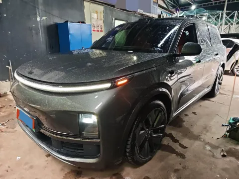 2023 LI L8,autocango,china used car exporter,china ev exporter,chinese used car exporter,chinese used ev exporter