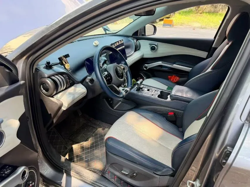 2022 Roewe RX5 MAX 1.5T 181HP L4 6AT,autocango,china used car exporter,china ev exporter,chinese used car exporter,chinese used ev exporter