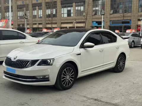 2018 Skoda Octavia 1.6L 110HP L4 6AT,autocango,china used car exporter,china ev exporter,chinese used car exporter,chinese used ev exporter