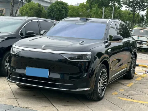 2025 AITO AITO M8,autocango,china used car exporter,china ev exporter,chinese used car exporter,chinese used ev exporter