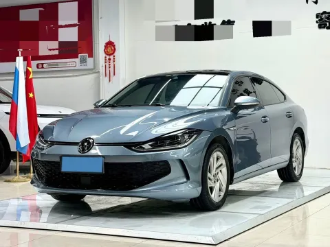 2022 VOLKSWAGEN LAVIDA,autocango,china used car exporter,china ev exporter,chinese used car exporter,chinese used ev exporter