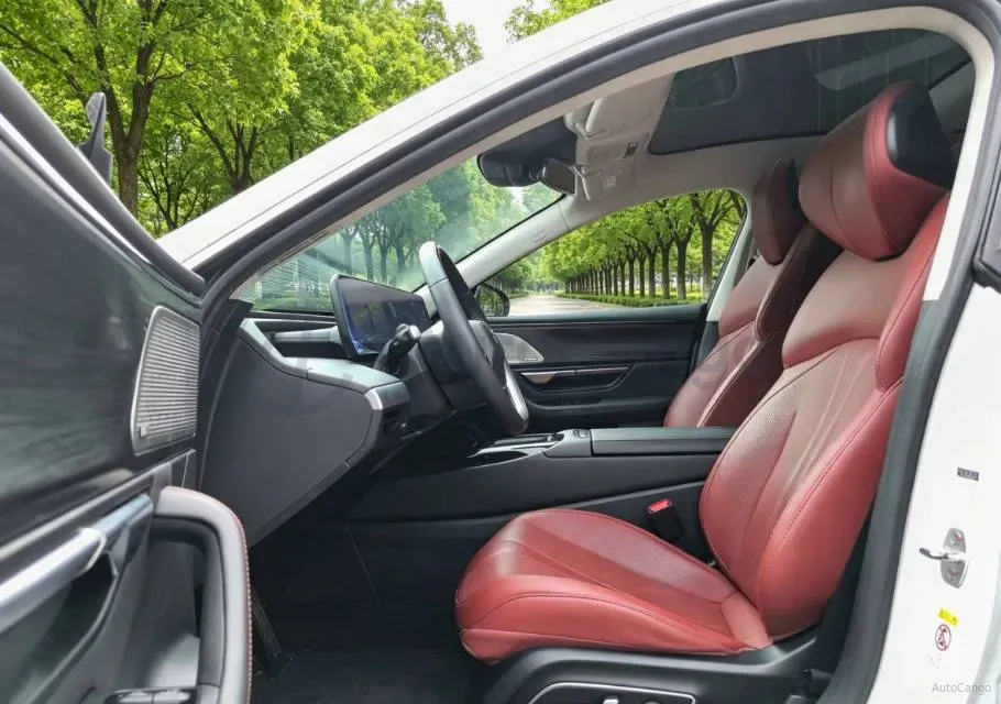 2020 Xpeng P7 BEV 70.8KWH,autocango,china used car exporter,china ev exporter,chinese used car exporter,chinese used ev exporter