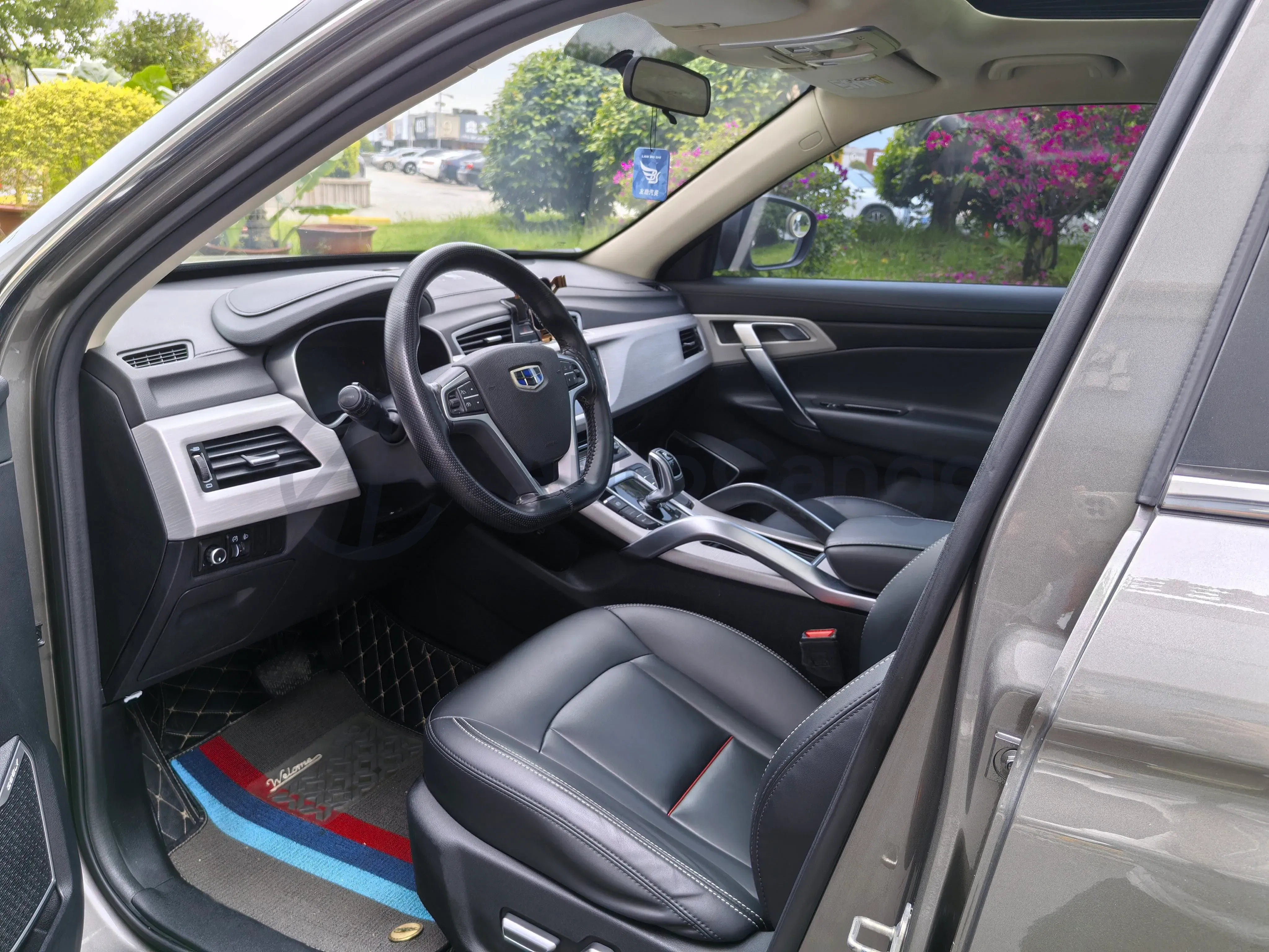 2020 Roewe i6 1.5T 169HP L4 7DCT,autocango,china used car exporter,china ev exporter,chinese used car exporter,chinese used ev exporter