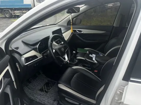 2019 BaoJun 360 1.5L 99HP L4 6MT,autocango,china used car exporter,china ev exporter,chinese used car exporter,chinese used ev exporter