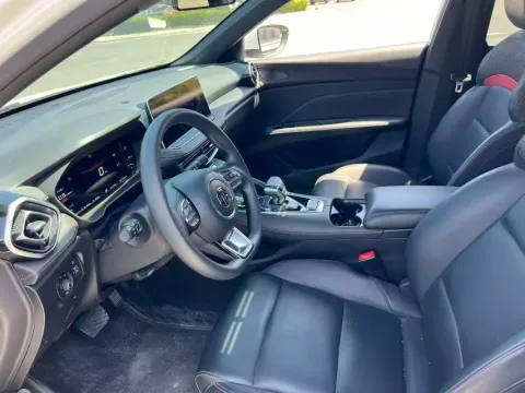 2025 MG 5 1.5T 181HP L4 7DCT