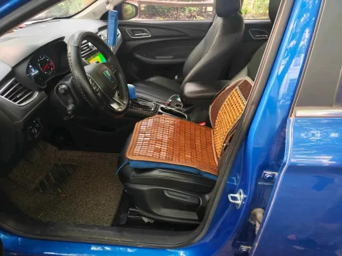 2019 Roewe i5 1.5L 120HP L4 CVT