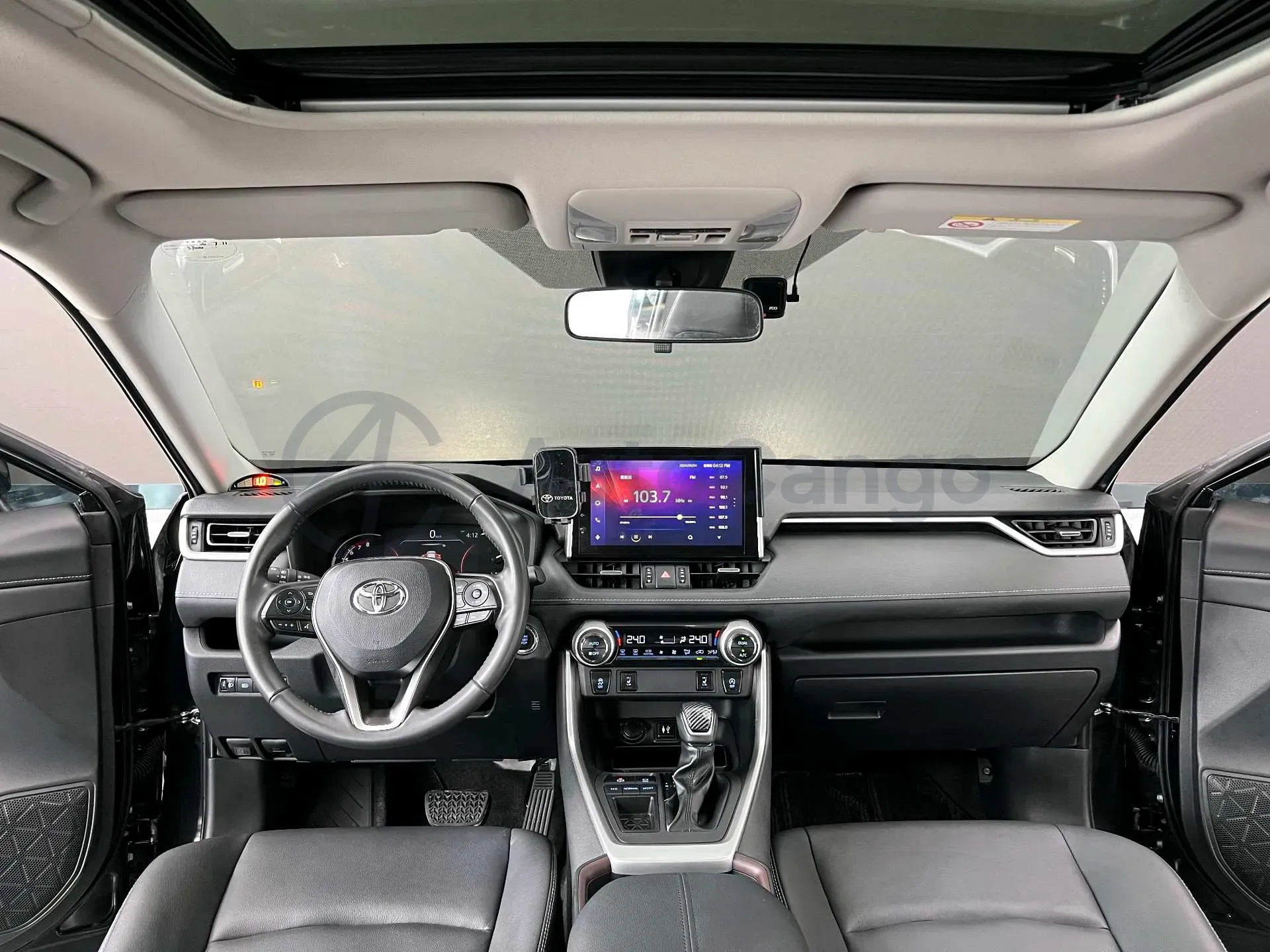 2021 Toyota RAV4 2.0L 171HP L4 CVT,autocango,china used car exporter,china ev exporter,chinese used car exporter,chinese used ev exporter