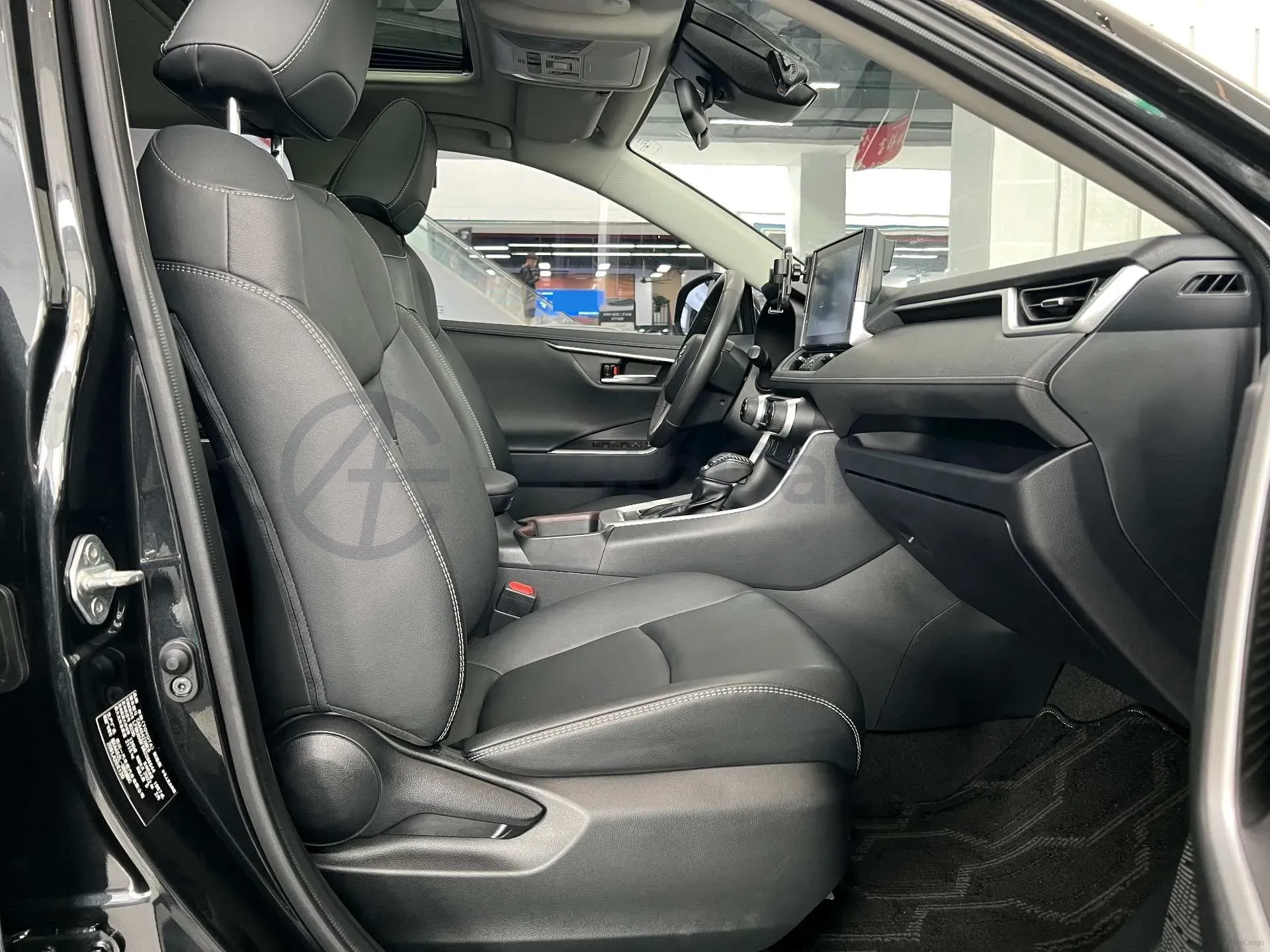 2021 Toyota RAV4 2.0L 171HP L4 CVT,autocango,china used car exporter,china ev exporter,chinese used car exporter,chinese used ev exporter