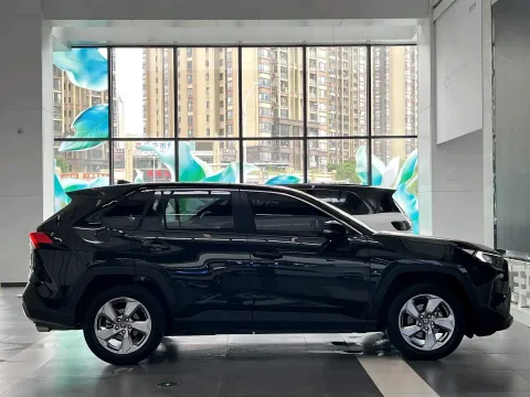2021 Toyota RAV4 2.0L 171HP L4 CVT