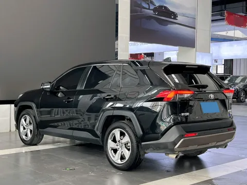2021 Toyota RAV4 2.0L 171HP L4 CVT
