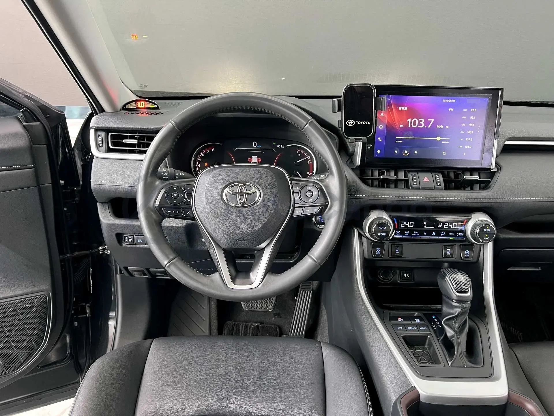 2021 Toyota RAV4 2.0L 171HP L4 CVT,autocango,china used car exporter,china ev exporter,chinese used car exporter,chinese used ev exporter