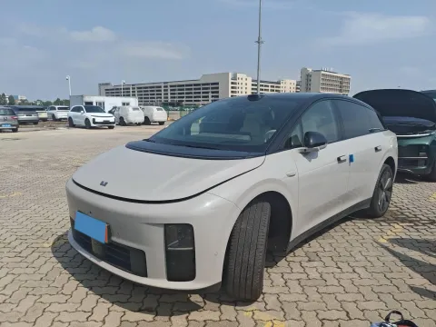2025 LI I6,autocango,china used car exporter,china ev exporter,chinese used car exporter,chinese used ev exporter