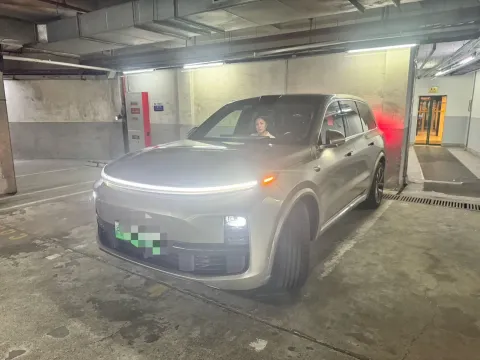 2022 LI L9,autocango,china used car exporter,china ev exporter,chinese used car exporter,chinese used ev exporter