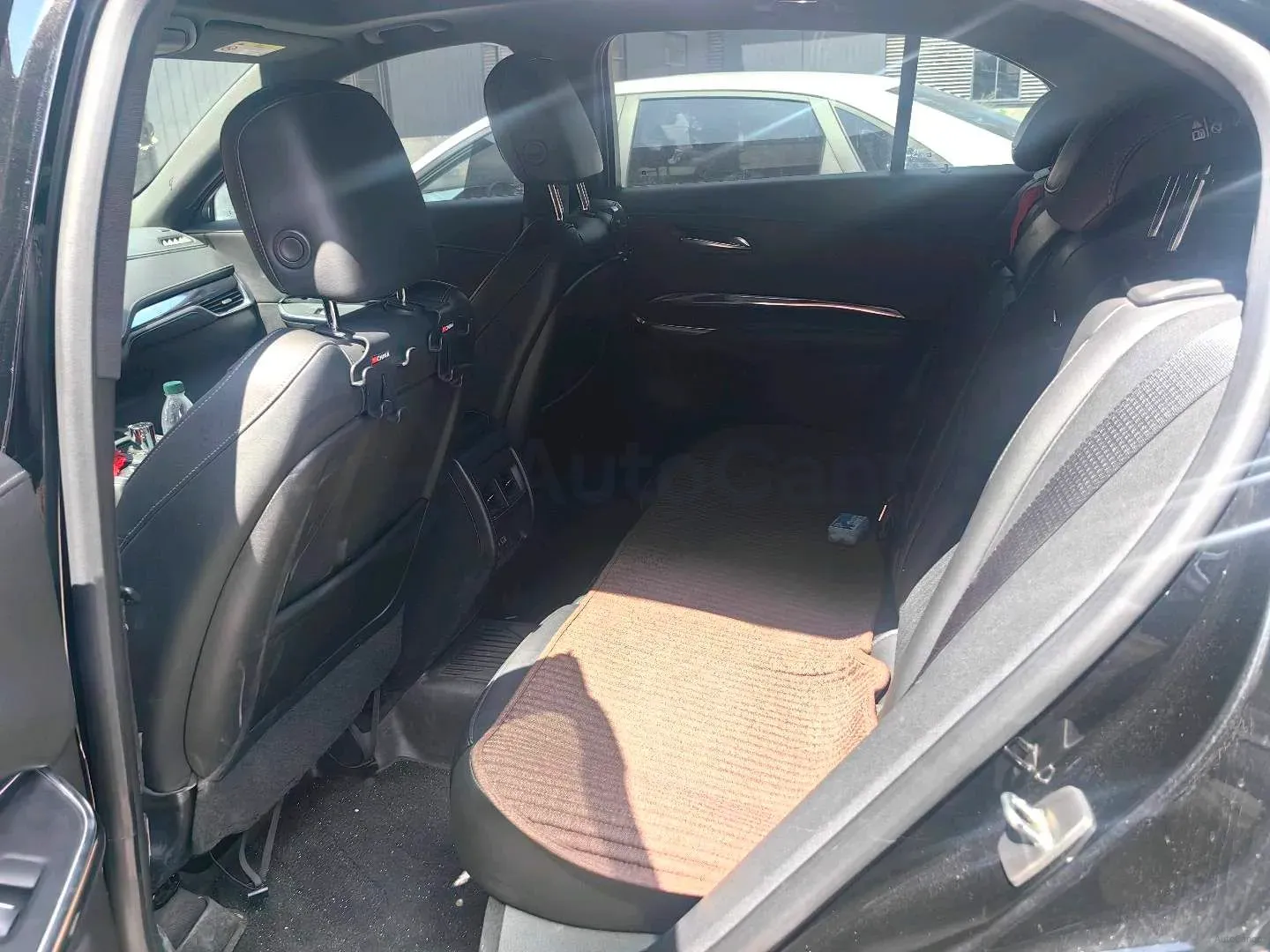 2022 Cadillac XT4 2.0T 237HP L4 9AT,autocango,china used car exporter,china ev exporter,chinese used car exporter,chinese used ev exporter