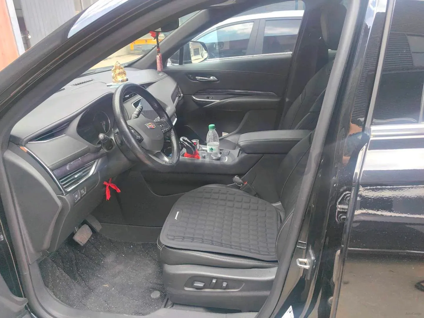 2022 Cadillac XT4 2.0T 237HP L4 9AT,autocango,china used car exporter,china ev exporter,chinese used car exporter,chinese used ev exporter