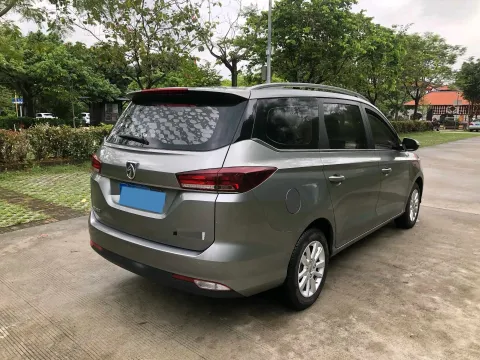 2018 BaoJun 360 1.5L 112HP L4 6MT,autocango,china used car exporter,china ev exporter,chinese used car exporter,chinese used ev exporter