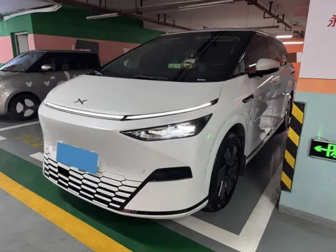 2024 XPENG X9,autocango,china used car exporter,china ev exporter,chinese used car exporter,chinese used ev exporter