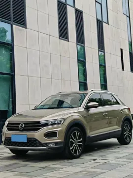 2020 VOLKSWAGEN T-ROC,autocango,china used car exporter,china ev exporter,chinese used car exporter,chinese used ev exporter