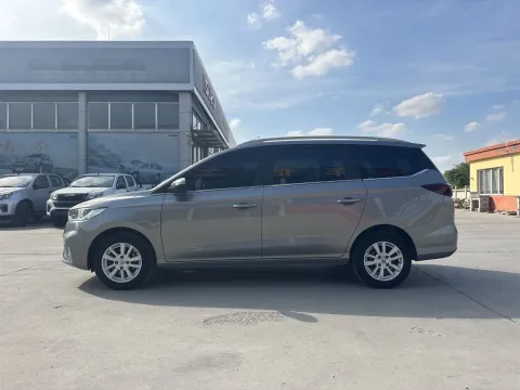 2018 BaoJun 360 1.5L 112HP L4 6MT,autocango,china used car exporter,china ev exporter,chinese used car exporter,chinese used ev exporter