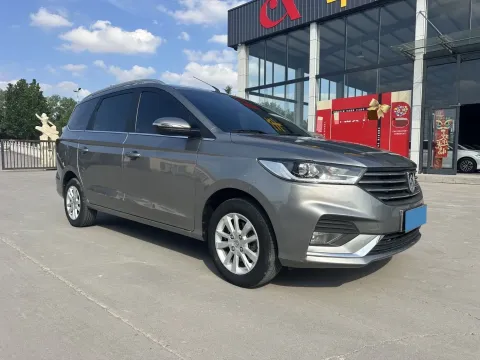 2018 BaoJun 360 1.5L 112HP L4 6MT,autocango,china used car exporter,china ev exporter,chinese used car exporter,chinese used ev exporter