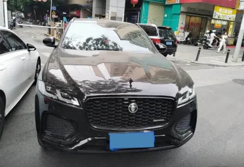 2024 Jaguar F-PACE 2.0T 250HP L4 8AT