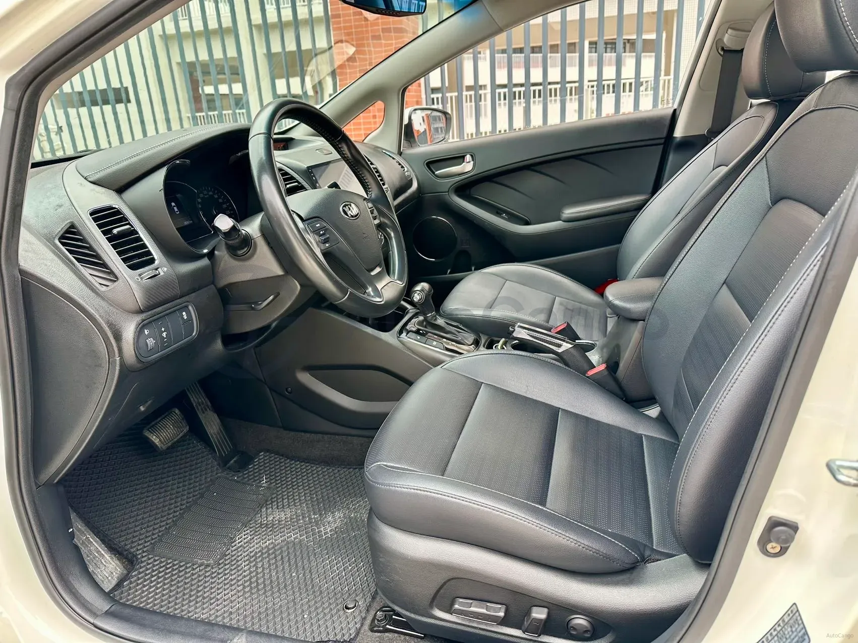 2017 Kia K3 1.6L 128HP L4 6AT,autocango,china used car exporter,china ev exporter,chinese used car exporter,chinese used ev exporter