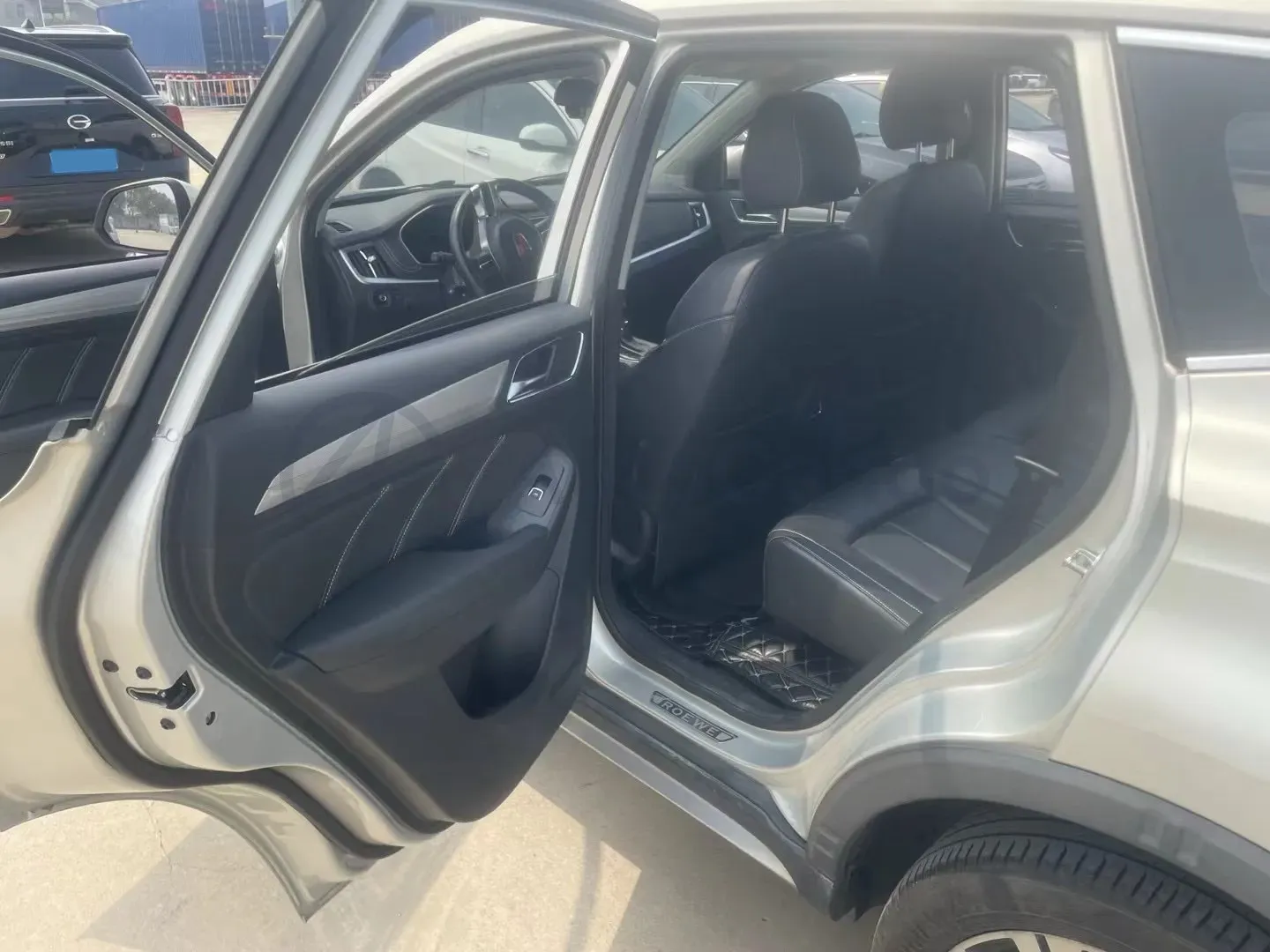 2019 Roewe RX5 1.5T 162HP L4 2AT PHEV 12KWH,autocango,china used car exporter,china ev exporter,chinese used car exporter,chinese used ev exporter
