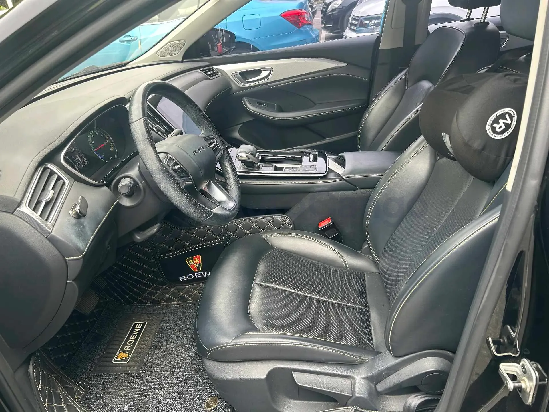 2020 Roewe i6 MAX 1.5T 169HP L4 AMT PHEV,autocango,china used car exporter,china ev exporter,chinese used car exporter,chinese used ev exporter