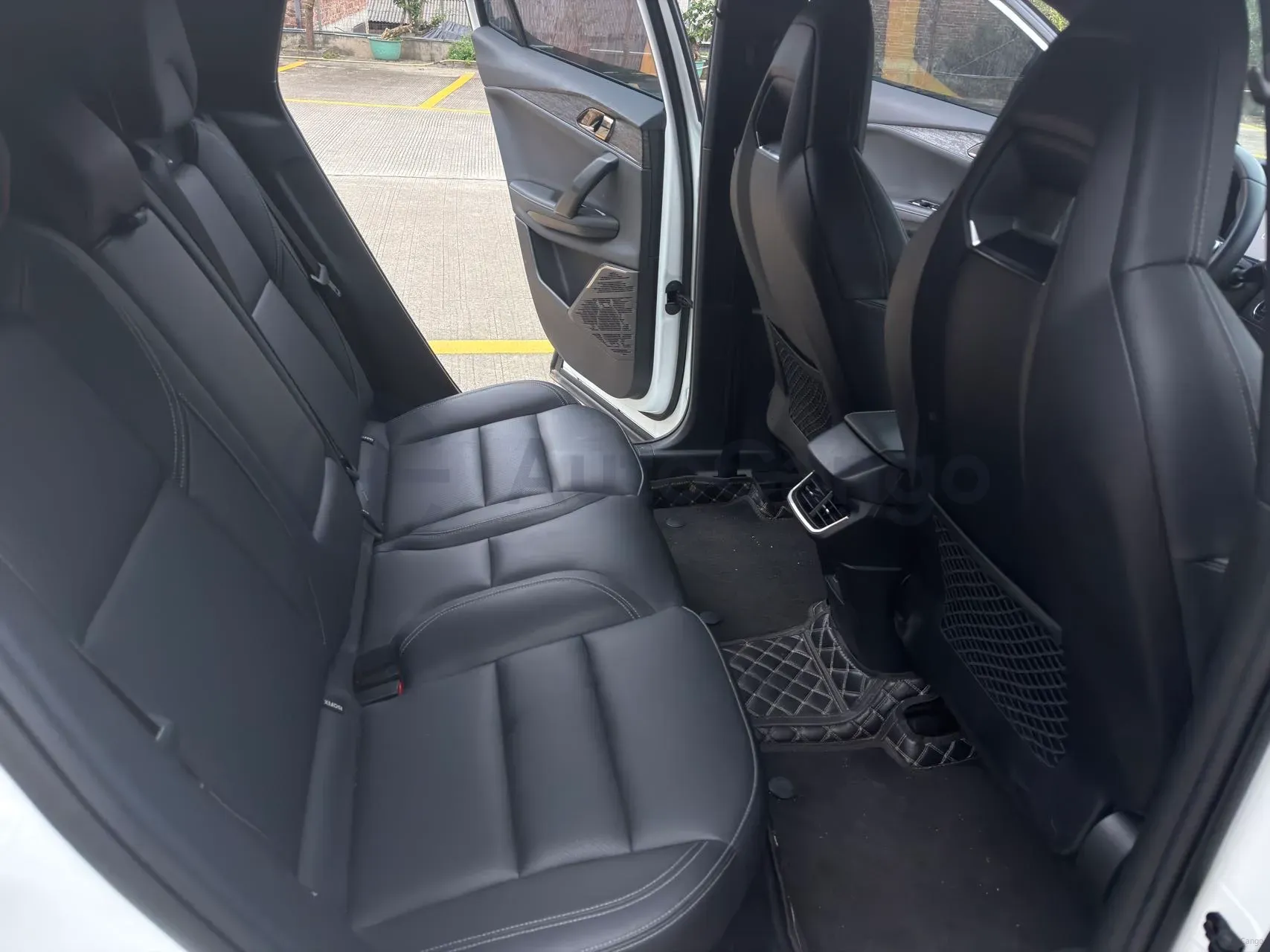 2023 LYNK&CO 06 1.5T 181HP L4 7DCT,autocango,china used car exporter,china ev exporter,chinese used car exporter,chinese used ev exporter