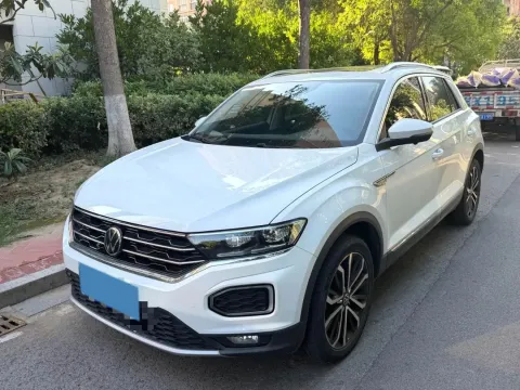 2021 VOLKSWAGEN T-ROC,autocango,china used car exporter,china ev exporter,chinese used car exporter,chinese used ev exporter