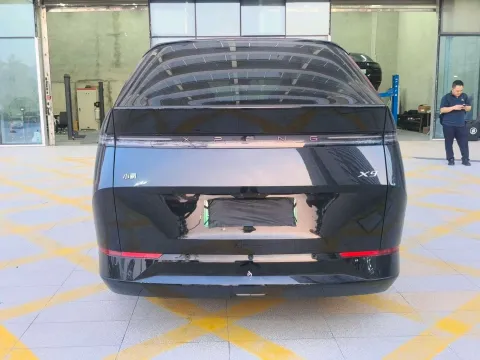 2024 Xpeng X9 BEV 101.5KWH