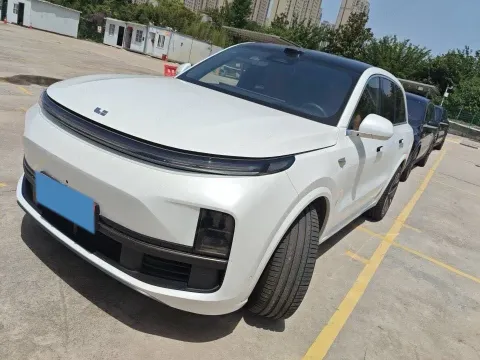 2025 LI L8,autocango,china used car exporter,china ev exporter,chinese used car exporter,chinese used ev exporter