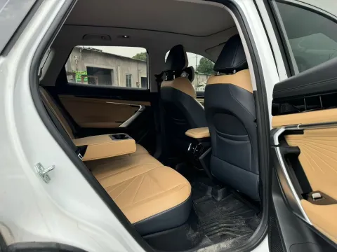 2023 Geely StarRay 1.5T 181HP L4 7DCT
