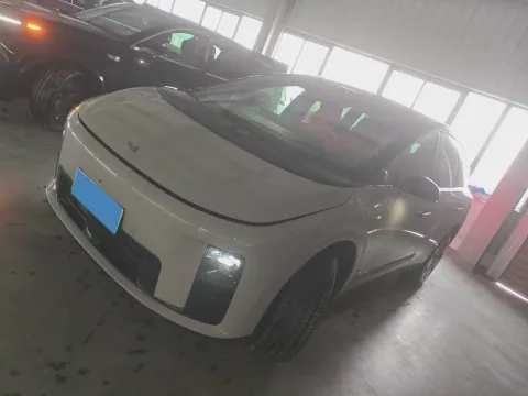2025 LI I8,autocango,china used car exporter,china ev exporter,chinese used car exporter,chinese used ev exporter