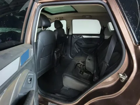 2018 Roewe RX5 1.5T 169HP L4 7DCT,autocango,china used car exporter,china ev exporter,chinese used car exporter,chinese used ev exporter
