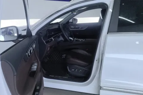 2024 Chery Tiggo 8 PRO 1.6T 197HP L4 7DCT,autocango,china used car exporter,china ev exporter,chinese used car exporter,chinese used ev exporter