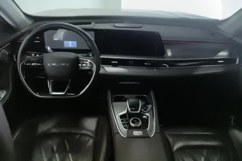 2024 Chery Tiggo 8 PRO 1.6T 197HP L4 7DCT,autocango,china used car exporter,china ev exporter,chinese used car exporter,chinese used ev exporter