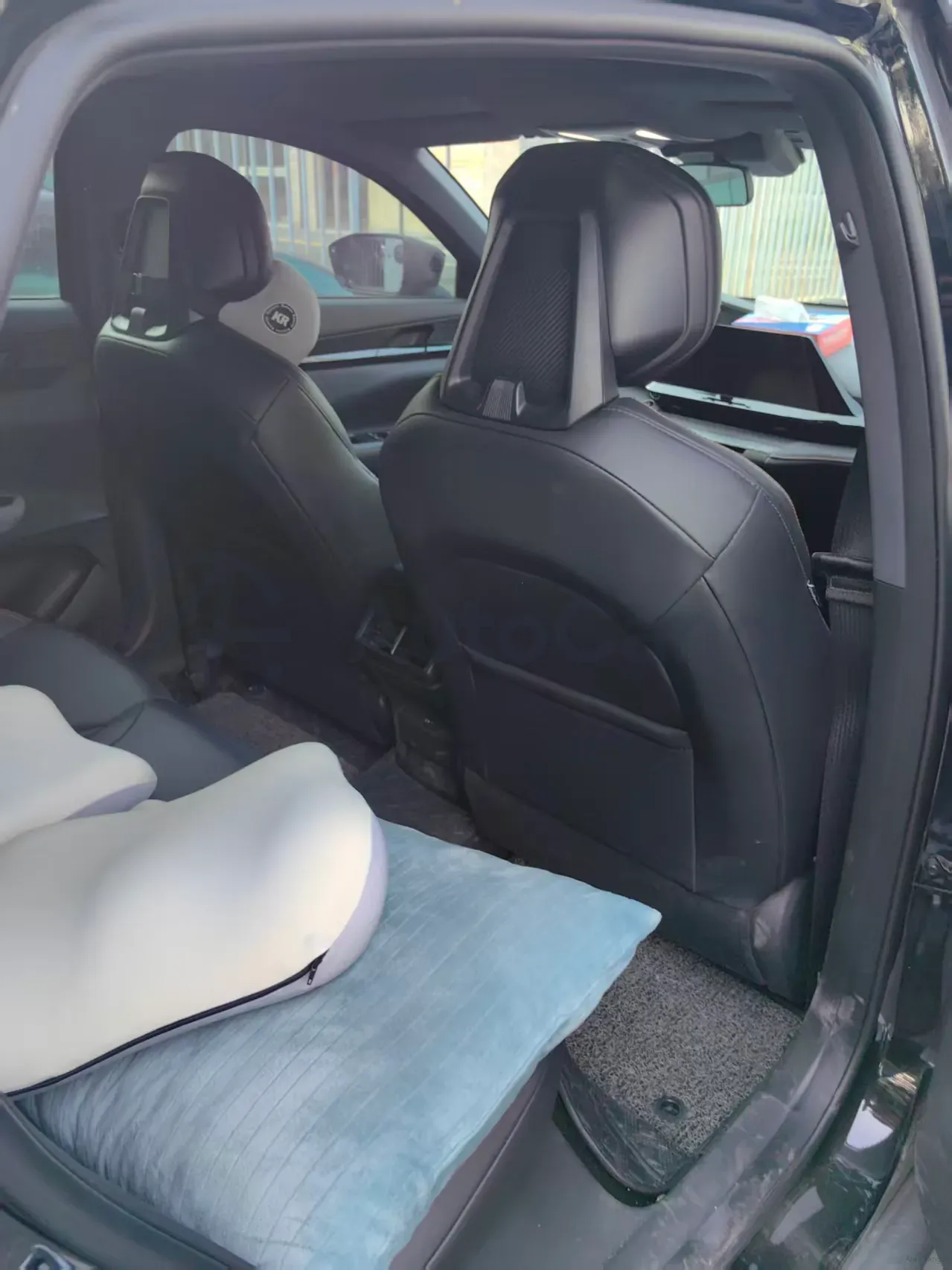2022 ChangAn UNI-V 1.5T 188HP L4 7DCT,autocango,china used car exporter,china ev exporter,chinese used car exporter,chinese used ev exporter