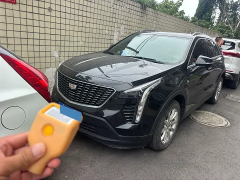 2022 CADILLAC XT4,autocango,china used car exporter,china ev exporter,chinese used car exporter,chinese used ev exporter