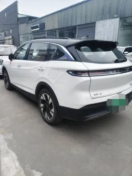 2025 Bestune YueYi 07 1.5T 150HP L4 1DHT PHEV