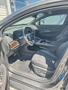 2022 ChangAn UNI-T 2.0T 233HP L4 8AT,autocango,china used car exporter,china ev exporter,chinese used car exporter,chinese used ev exporter