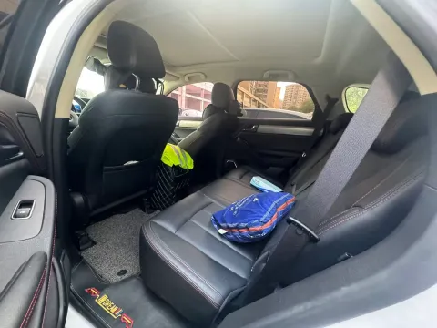 2020 DS 7 1.6T 180HP L4 8AT