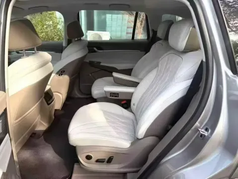 2023 Roewe RX9 2.0T 242HP L4 9AT
