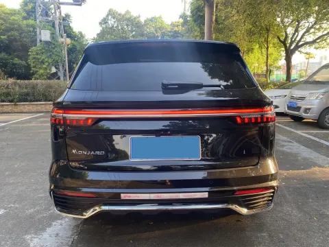 2025 Geely Monjaro 2.0T 238HP L4 8AT