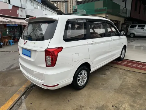 2021 WuLing HongGuang 1.5L 99HP L4 6MT